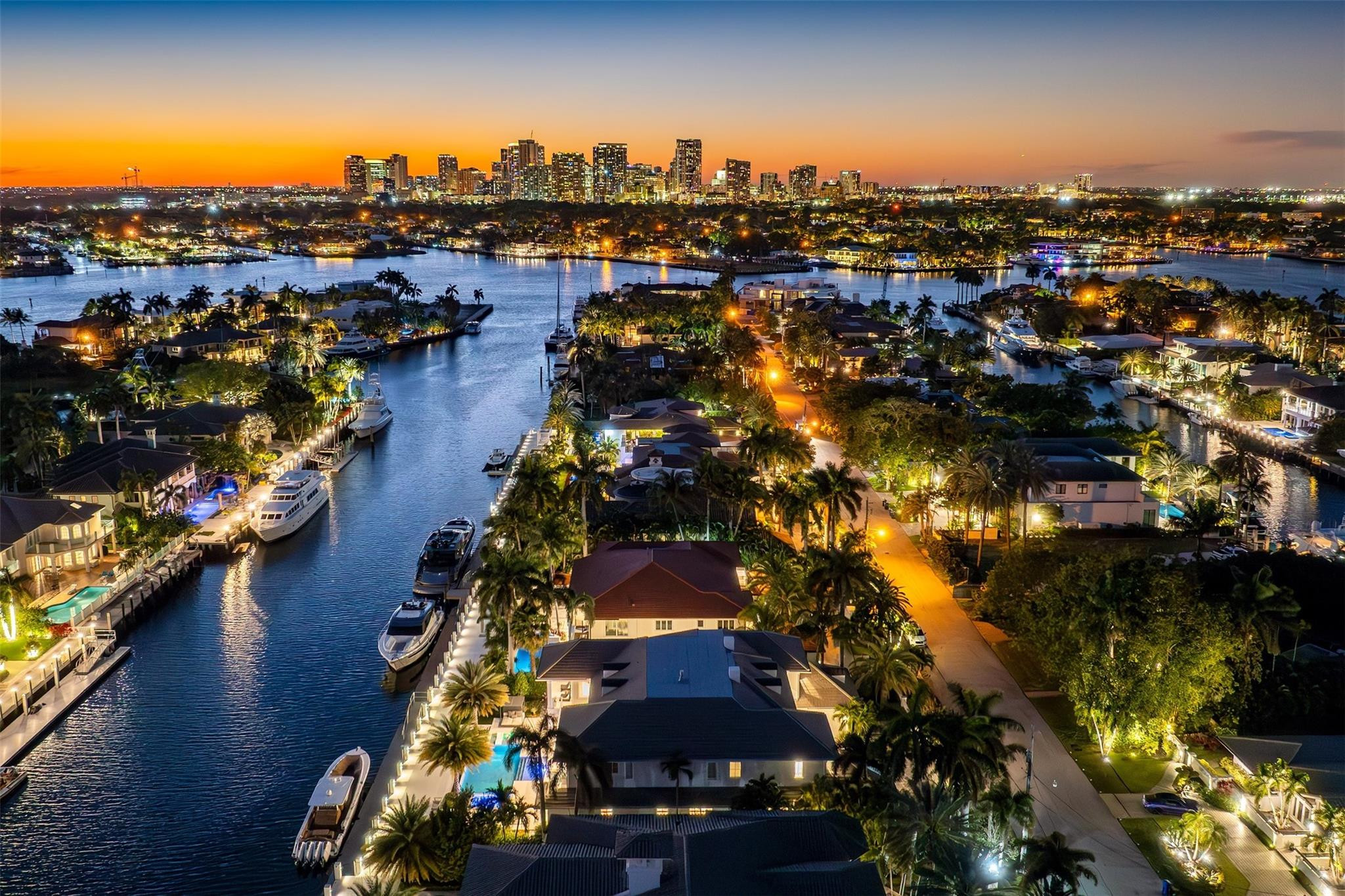 DEL LAGO ISLE - Residential