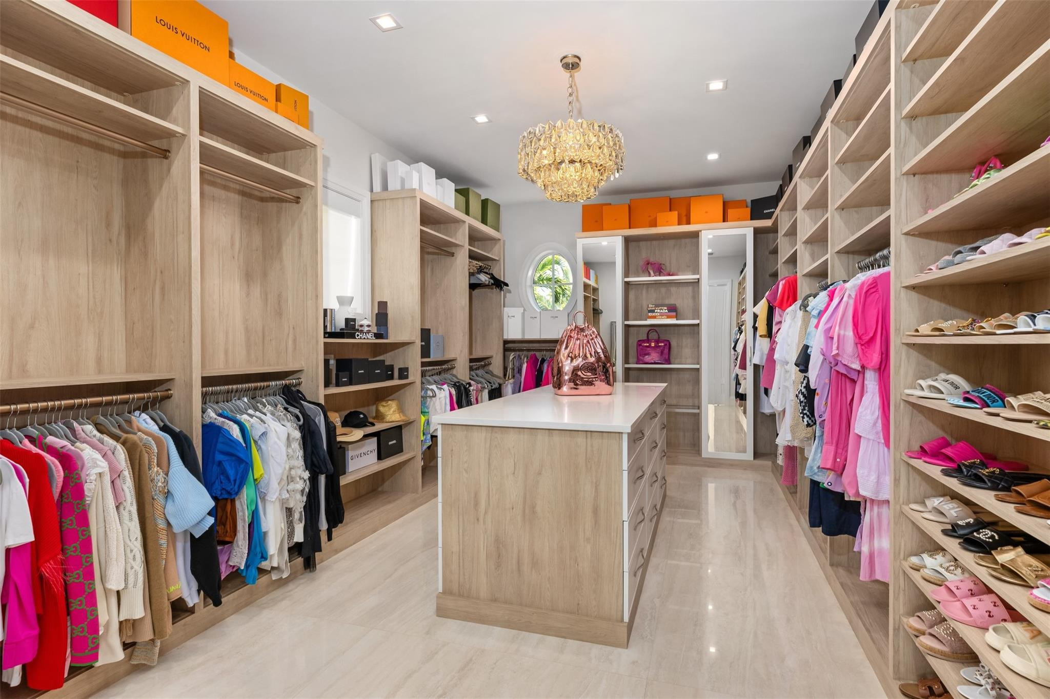 DEL LAGO ISLE - Residential