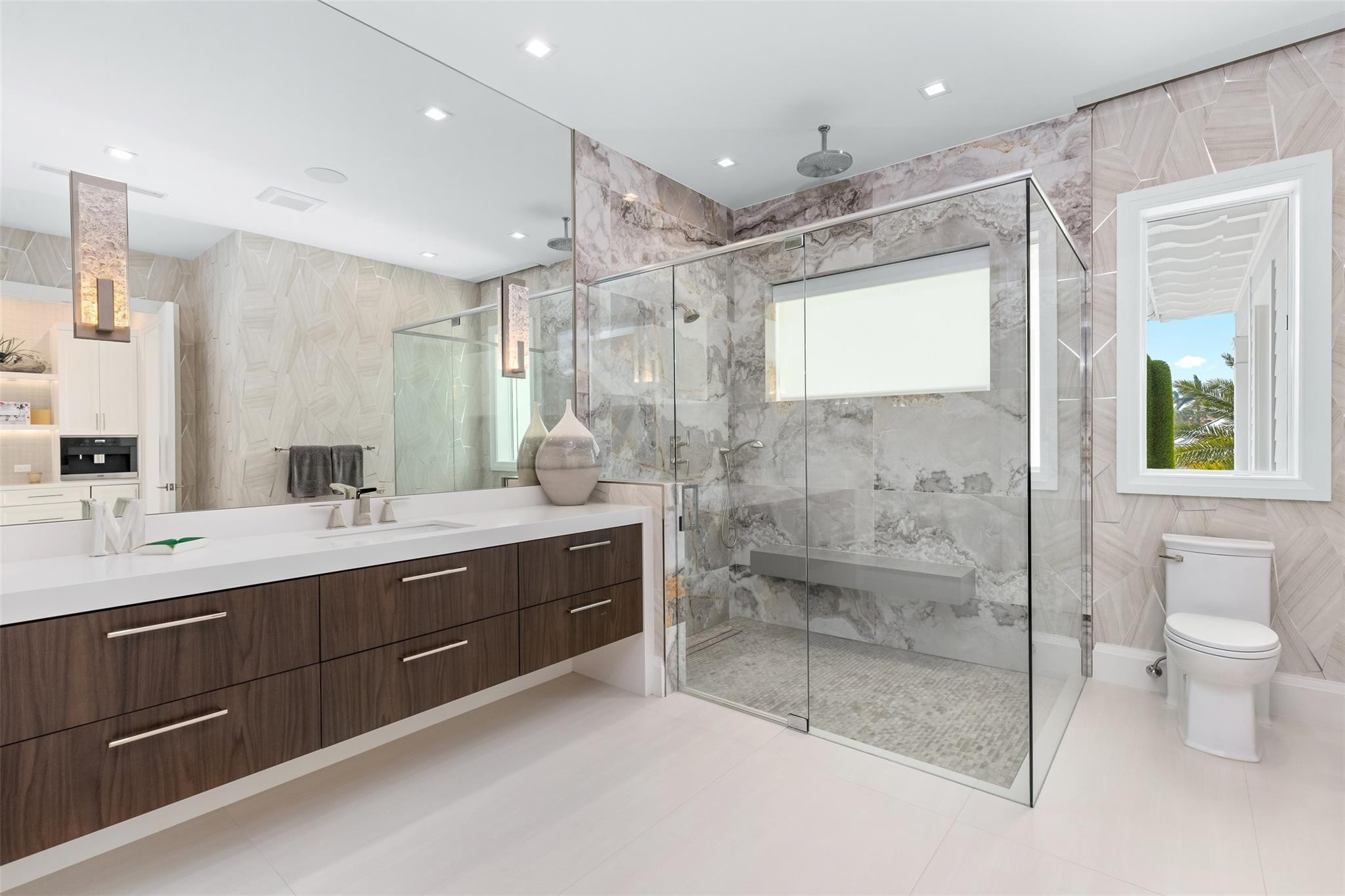 DEL LAGO ISLE - Residential