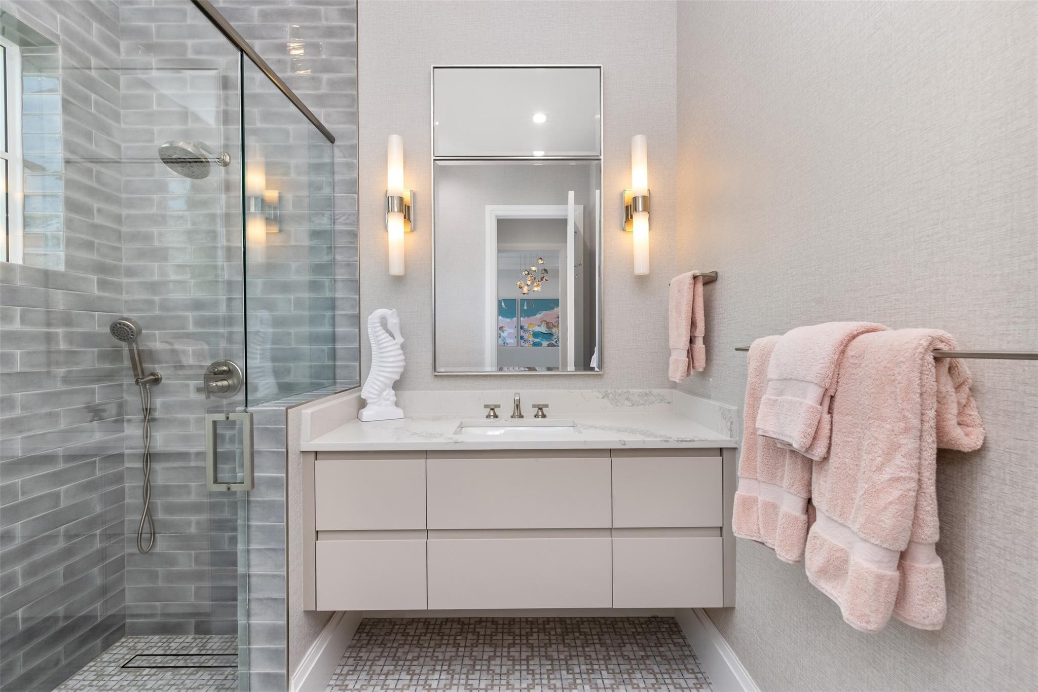 DEL LAGO ISLE - Residential