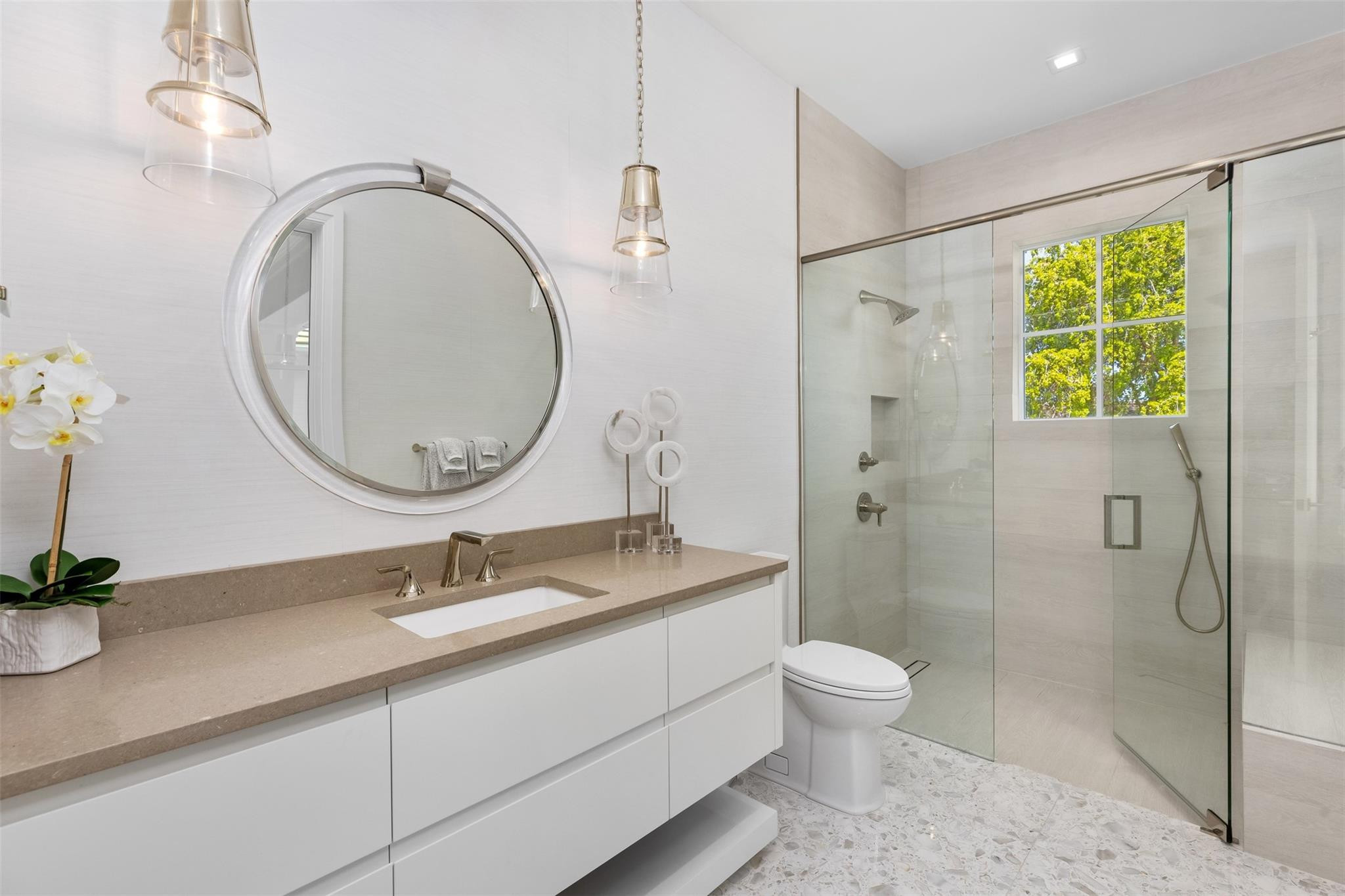 DEL LAGO ISLE - Residential