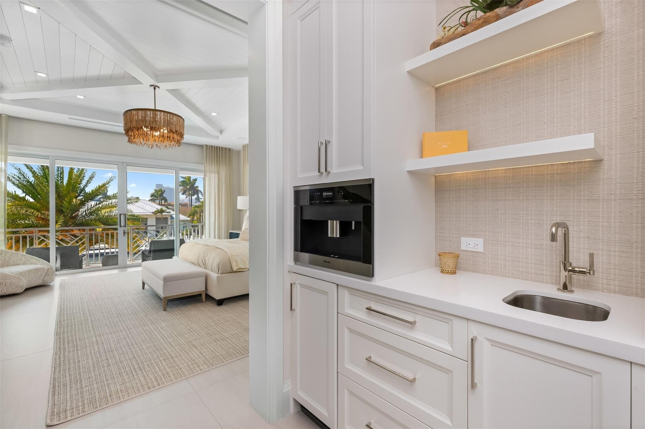 DEL LAGO ISLE - Residential