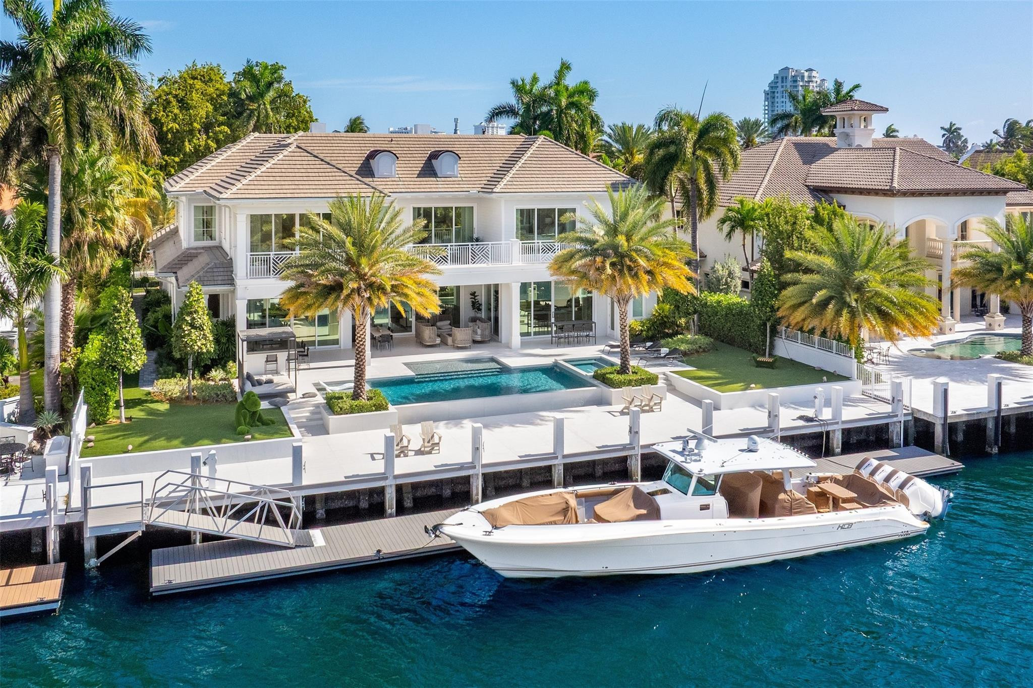 DEL LAGO ISLE - Residential