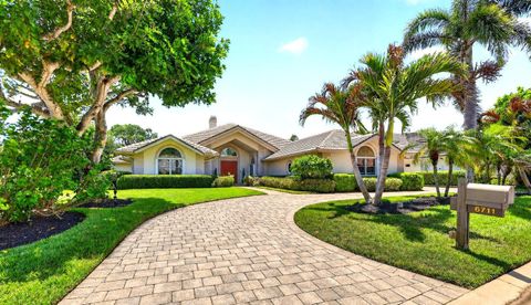Photo of 6711 SE Barrington Drive, Stuart, FL 34997 (MLS # B26022201)