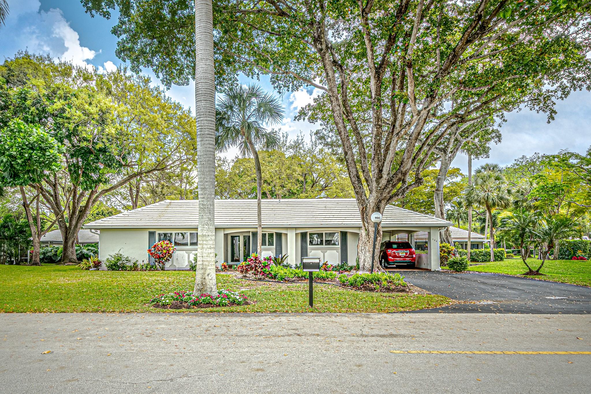 904 W Cypress Ln V-46