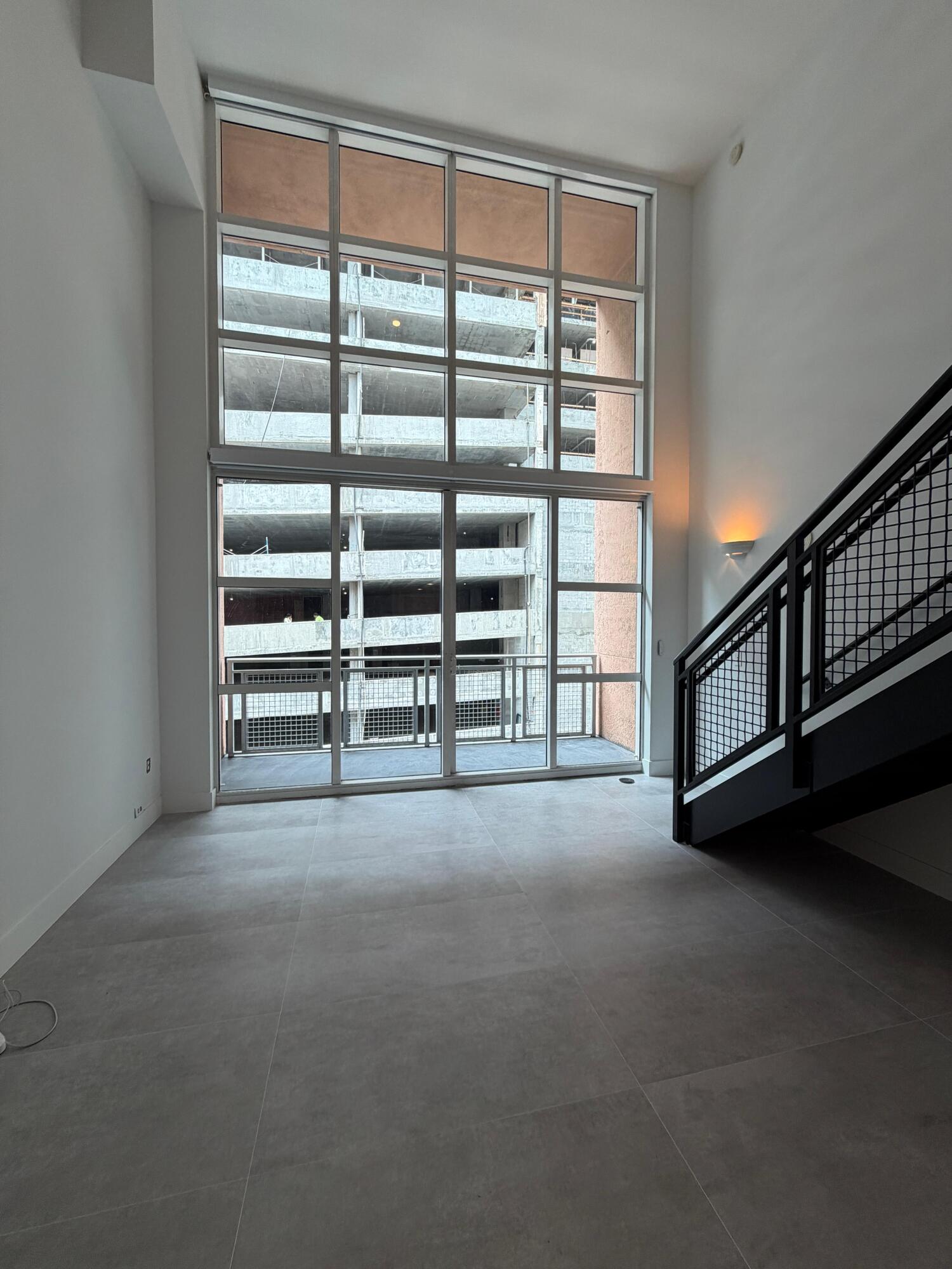 244 BISCAYNE Boulevard 645