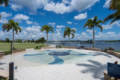 A home in Loxahatchee