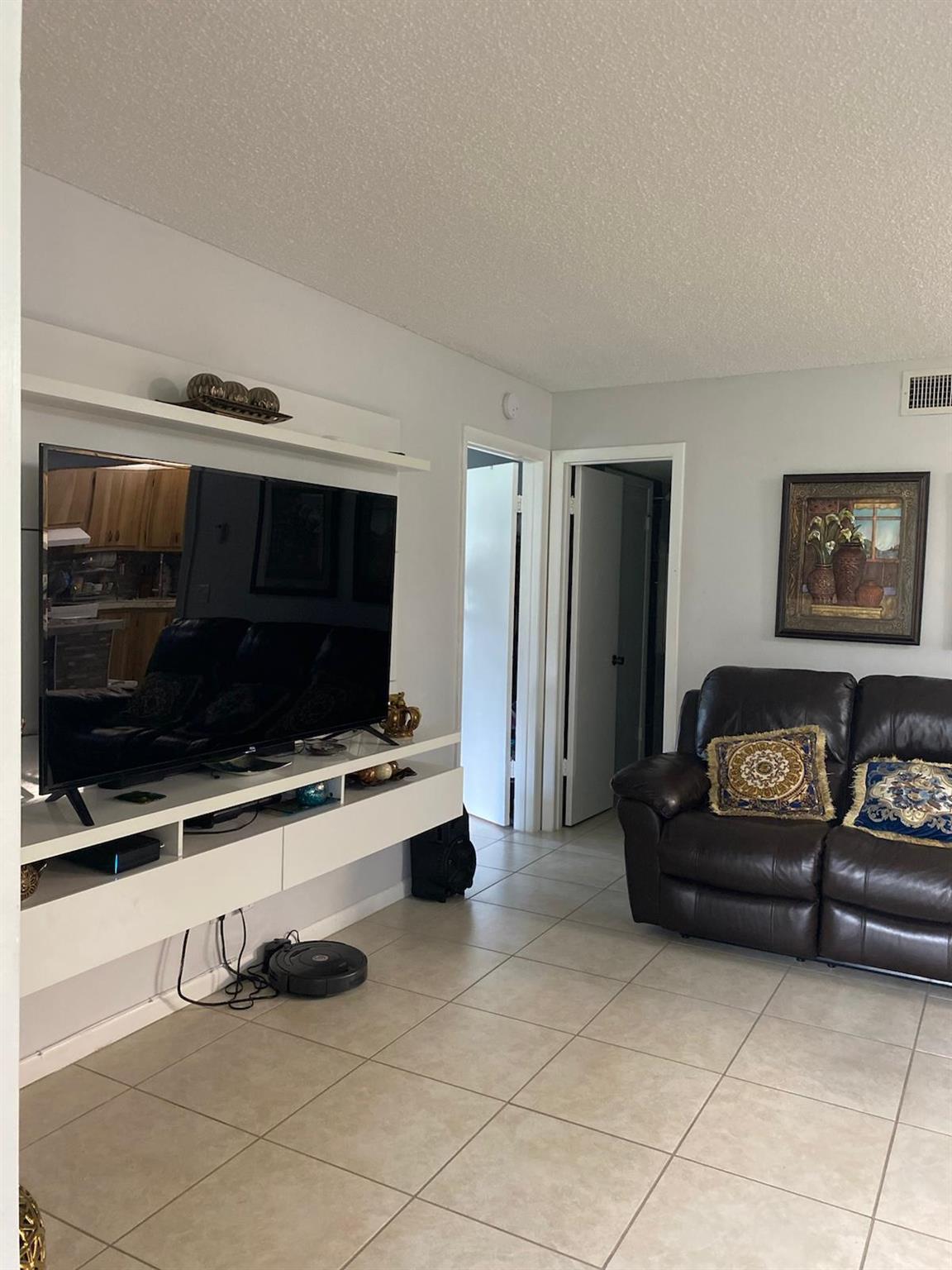 PINE RIDGE IV CONDO - Residential Lease