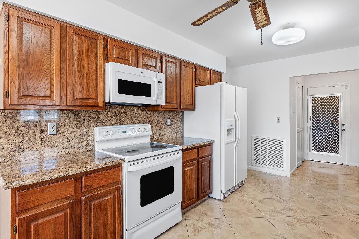 P T V, PINE TREE VILLAGE - Residential