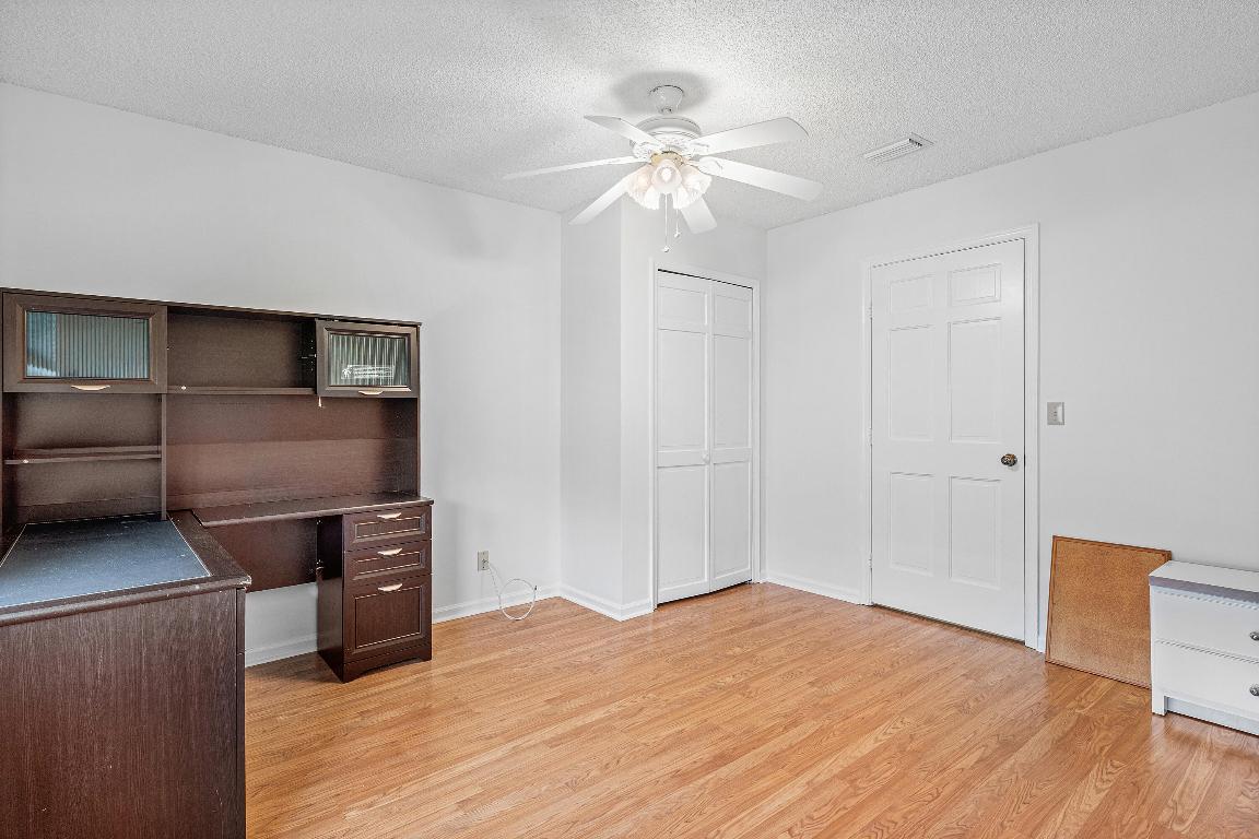 P T V, PINE TREE VILLAGE - Residential