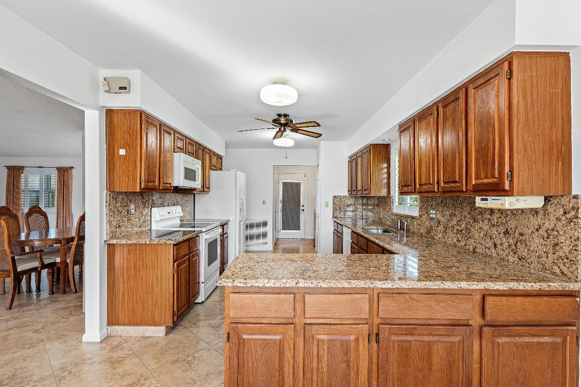 P T V, PINE TREE VILLAGE - Residential