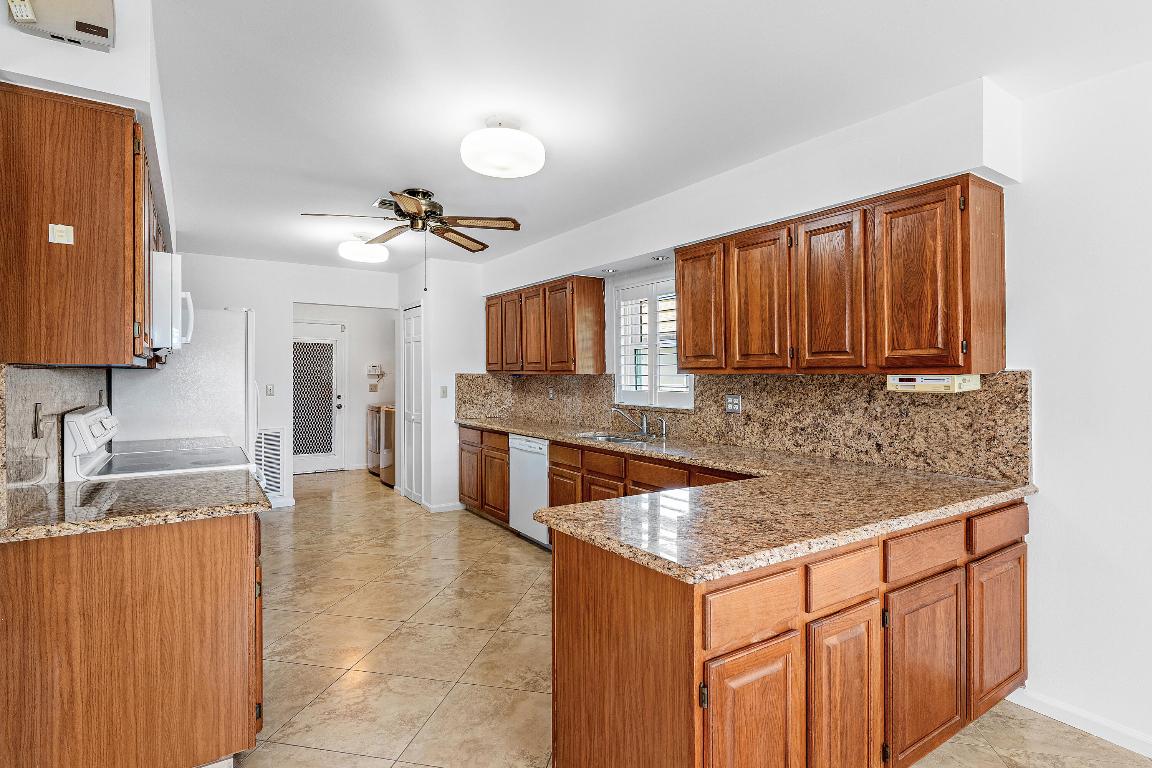 P T V, PINE TREE VILLAGE - Residential