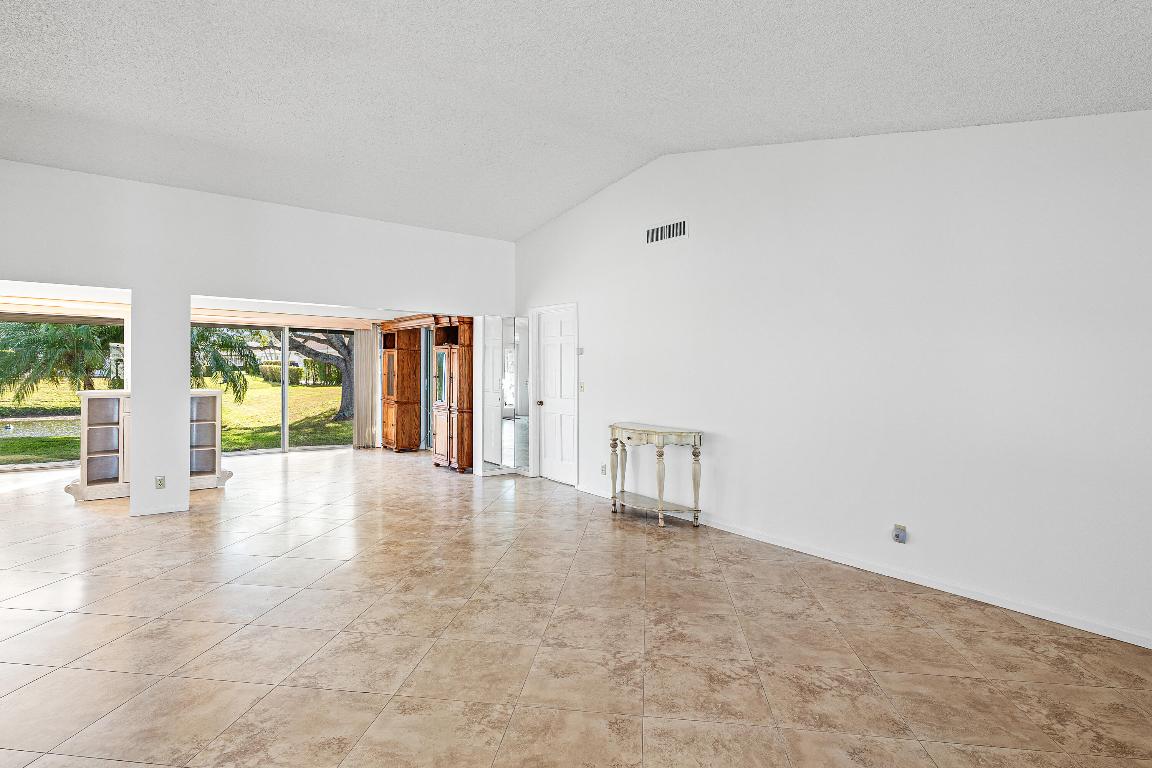 P T V, PINE TREE VILLAGE - Residential