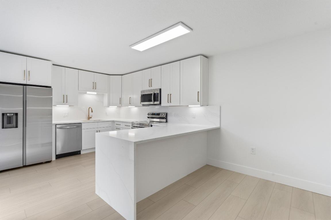 DELRAY OAKS WEST CONDO - Residential