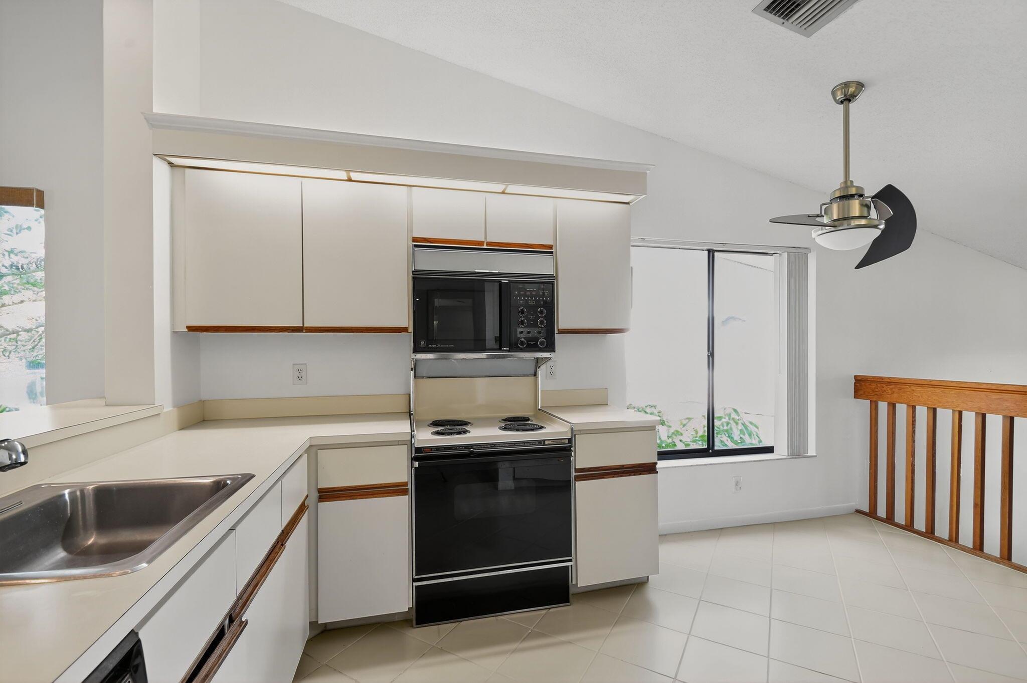 PALM CHASE CONDO - Residential