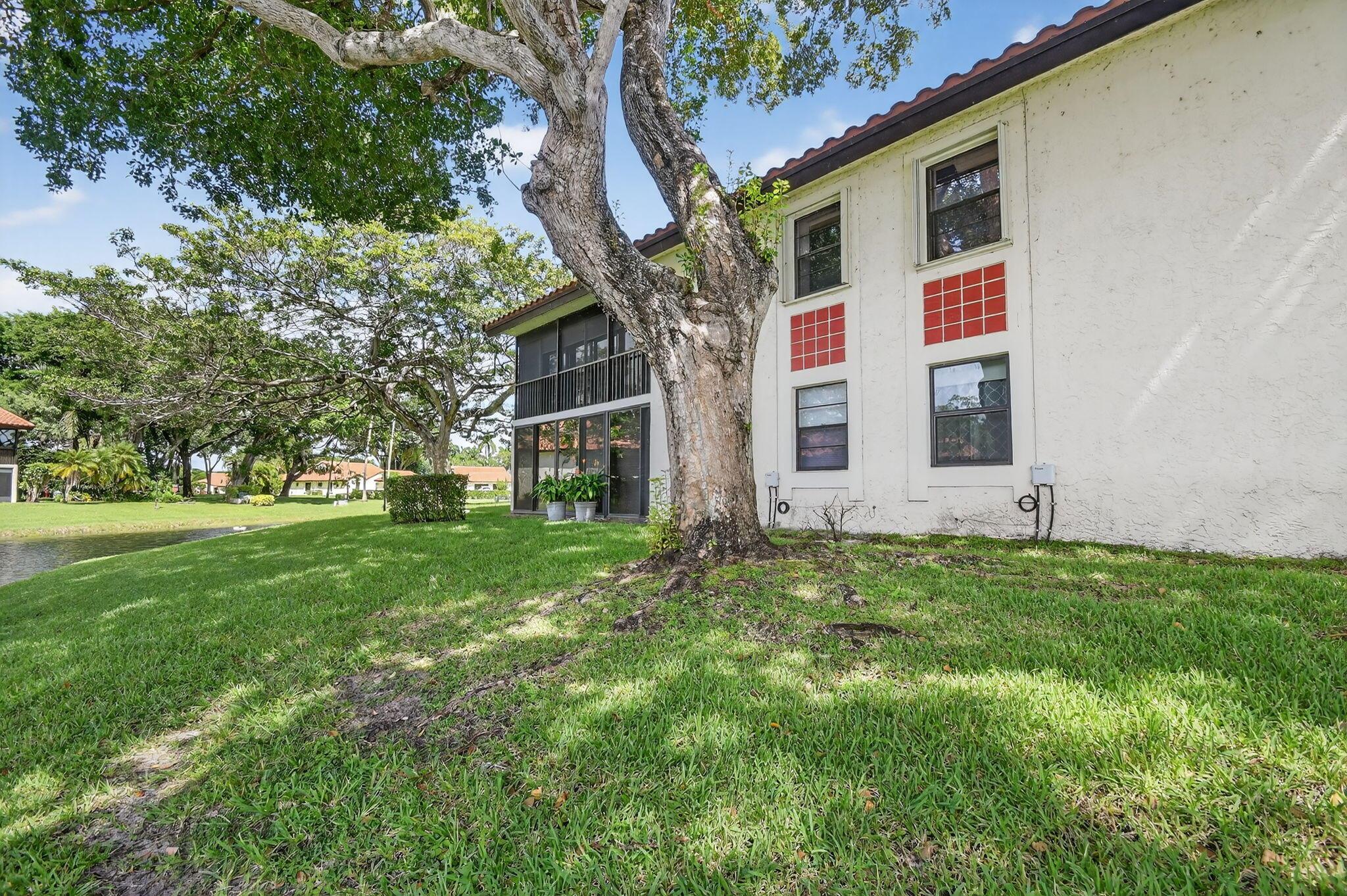 PALM CHASE CONDO - Residential