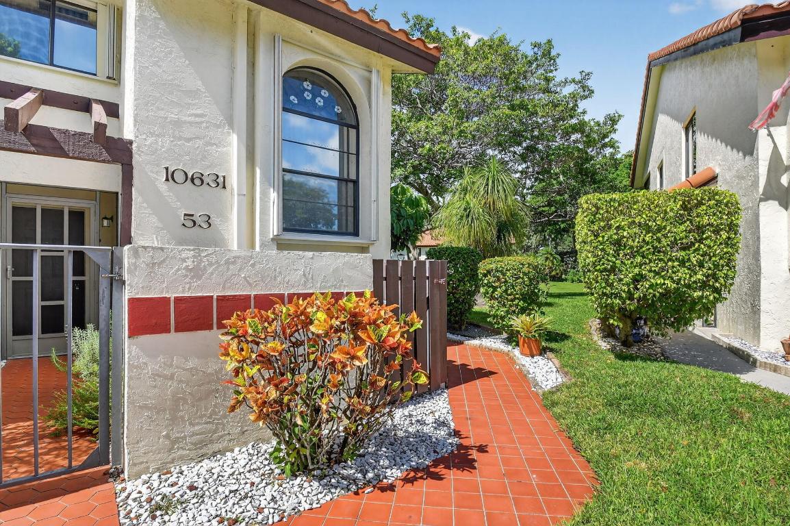 10631 Ocean Palm Way 202