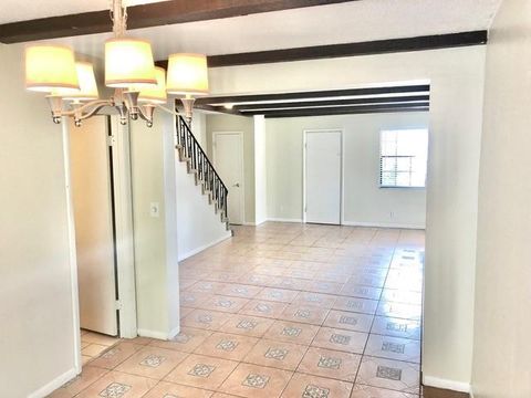 813 NE 22nd Dr Wilton Manors FL 33305