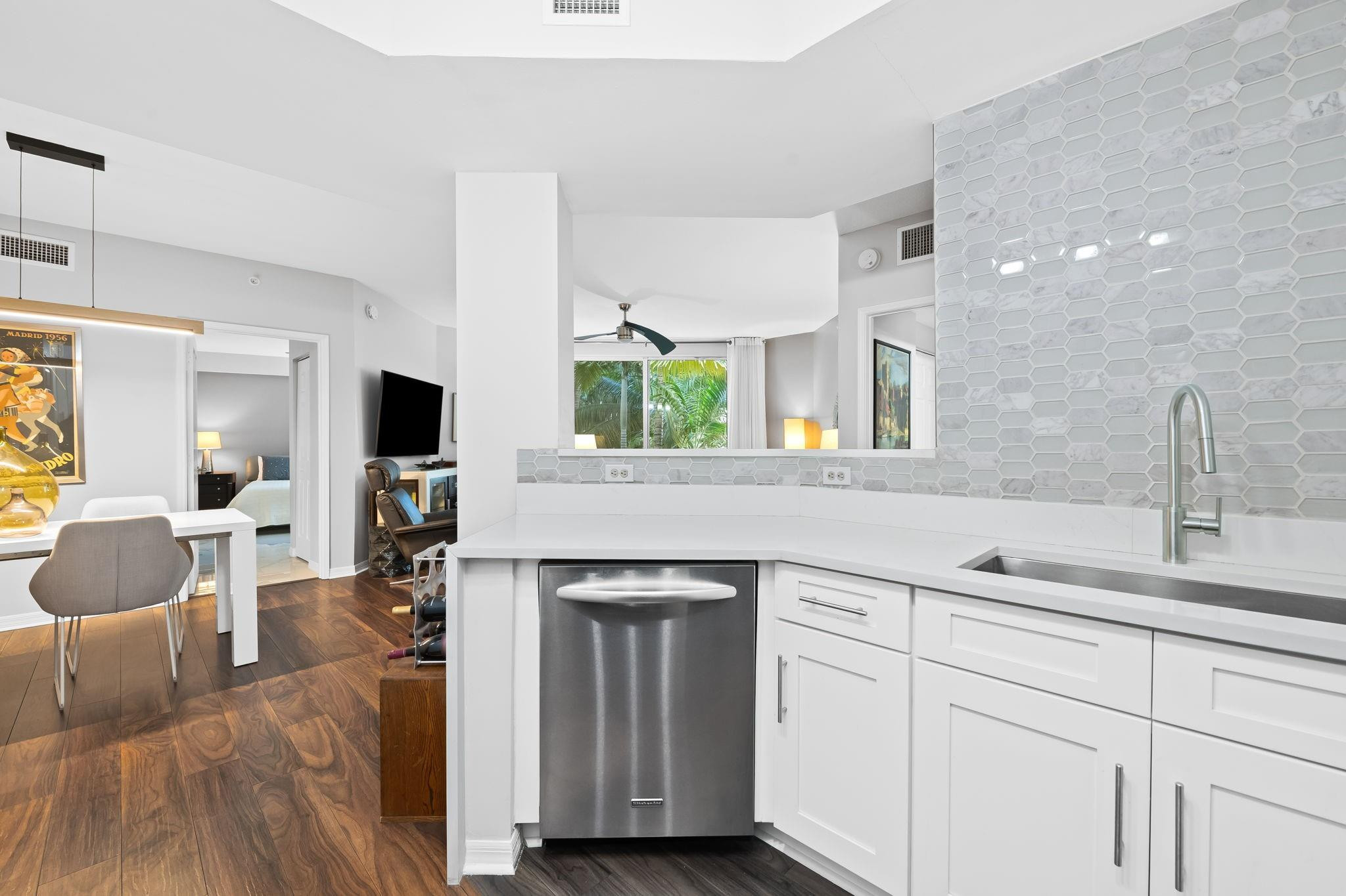 Lauderdale One Condo - Residential