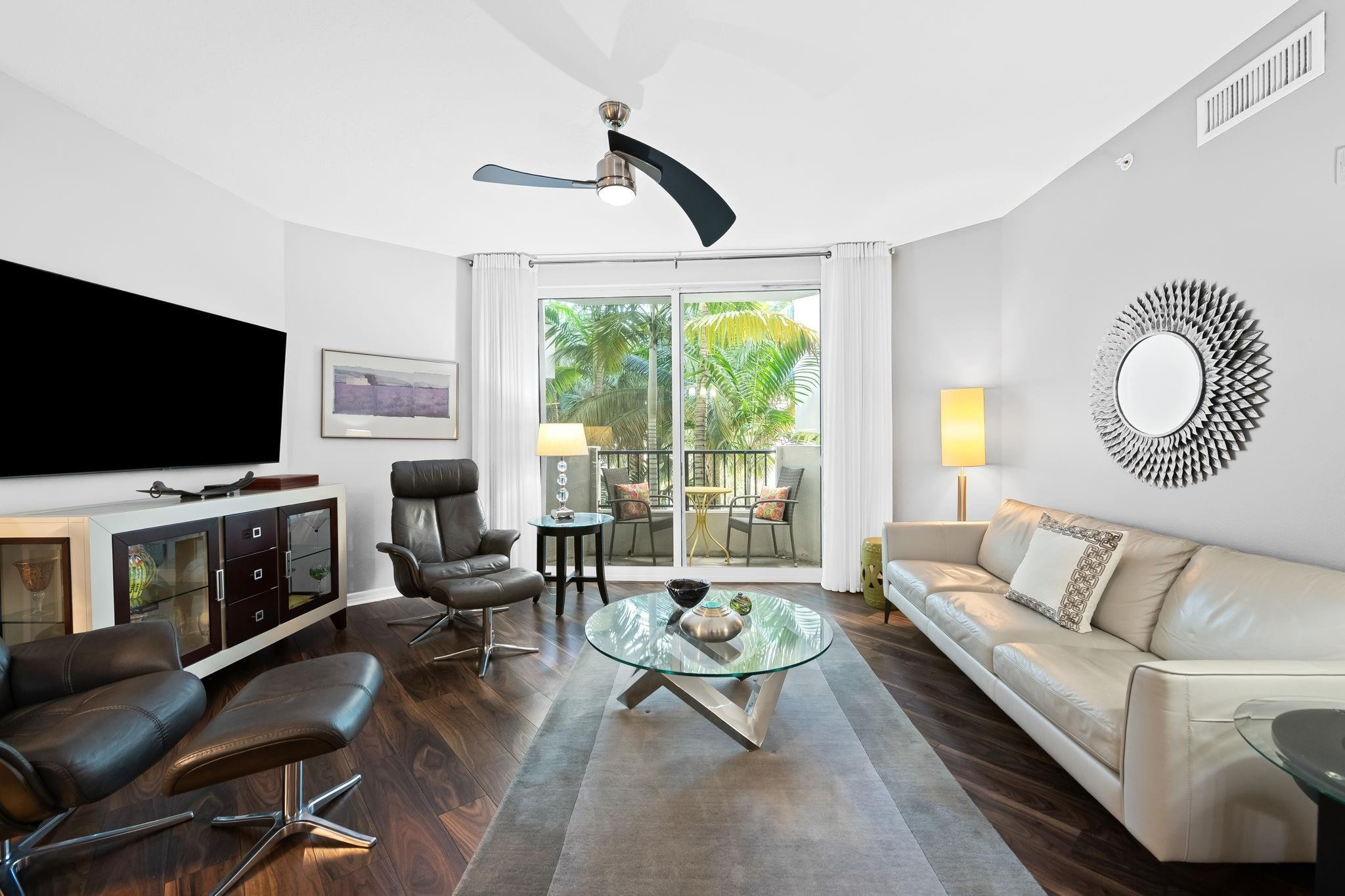 2421 NE 65th Street 313