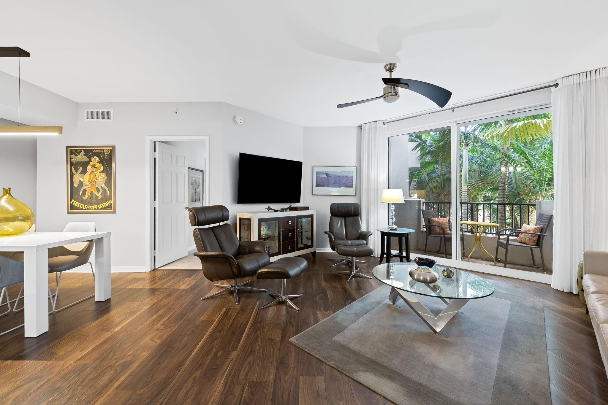 2421 NE 65th Street 313