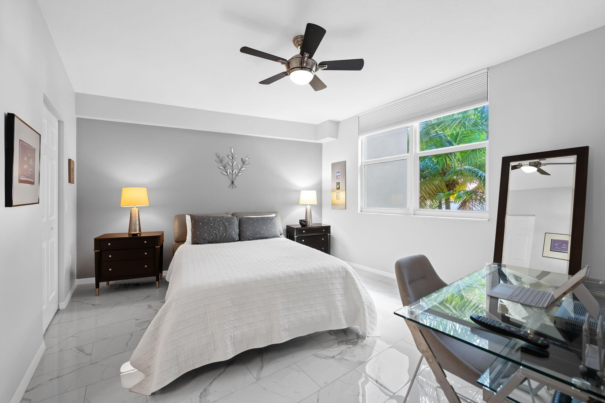 Lauderdale One Condo - Residential