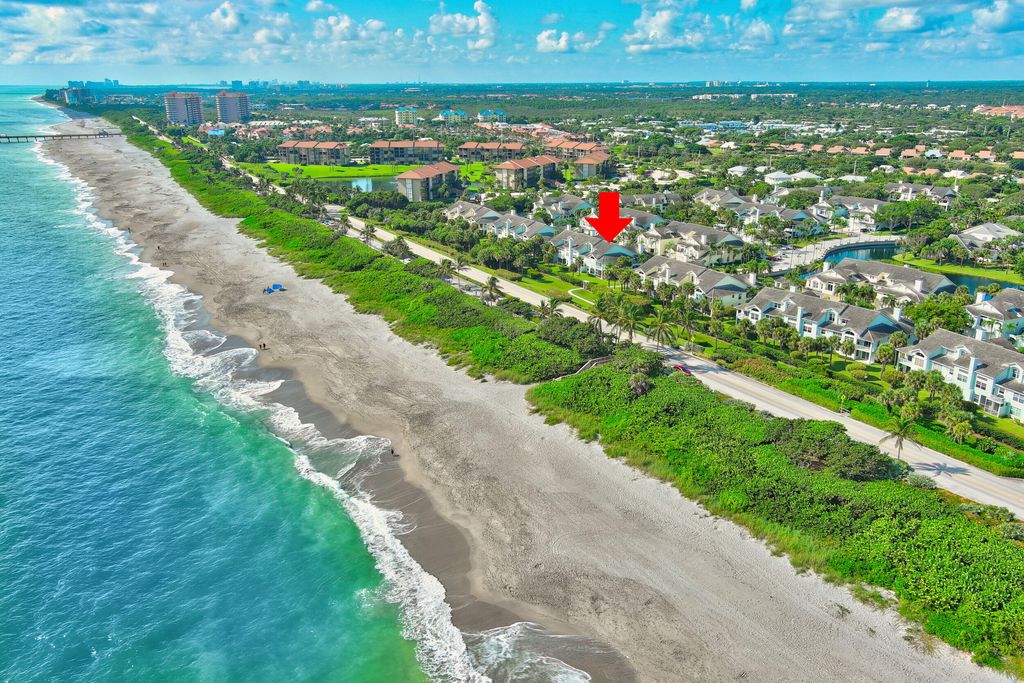 Photo of 303 Mainsail Circle, Jupiter, FL 33477 (MLS # R11139249)