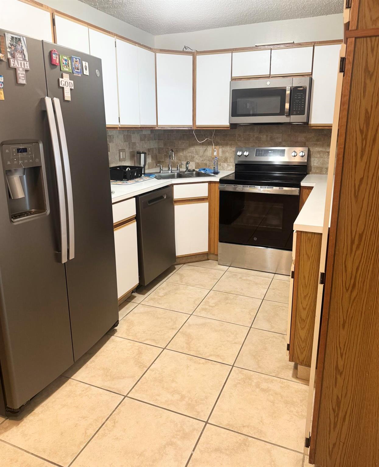 2114 SW Silver Pine Way 121-C1
