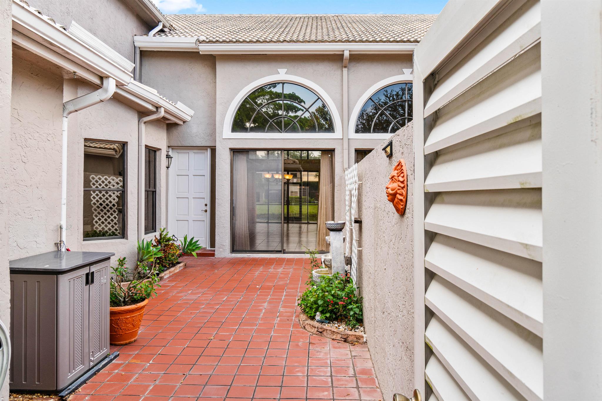 5465 Monterey Circle E