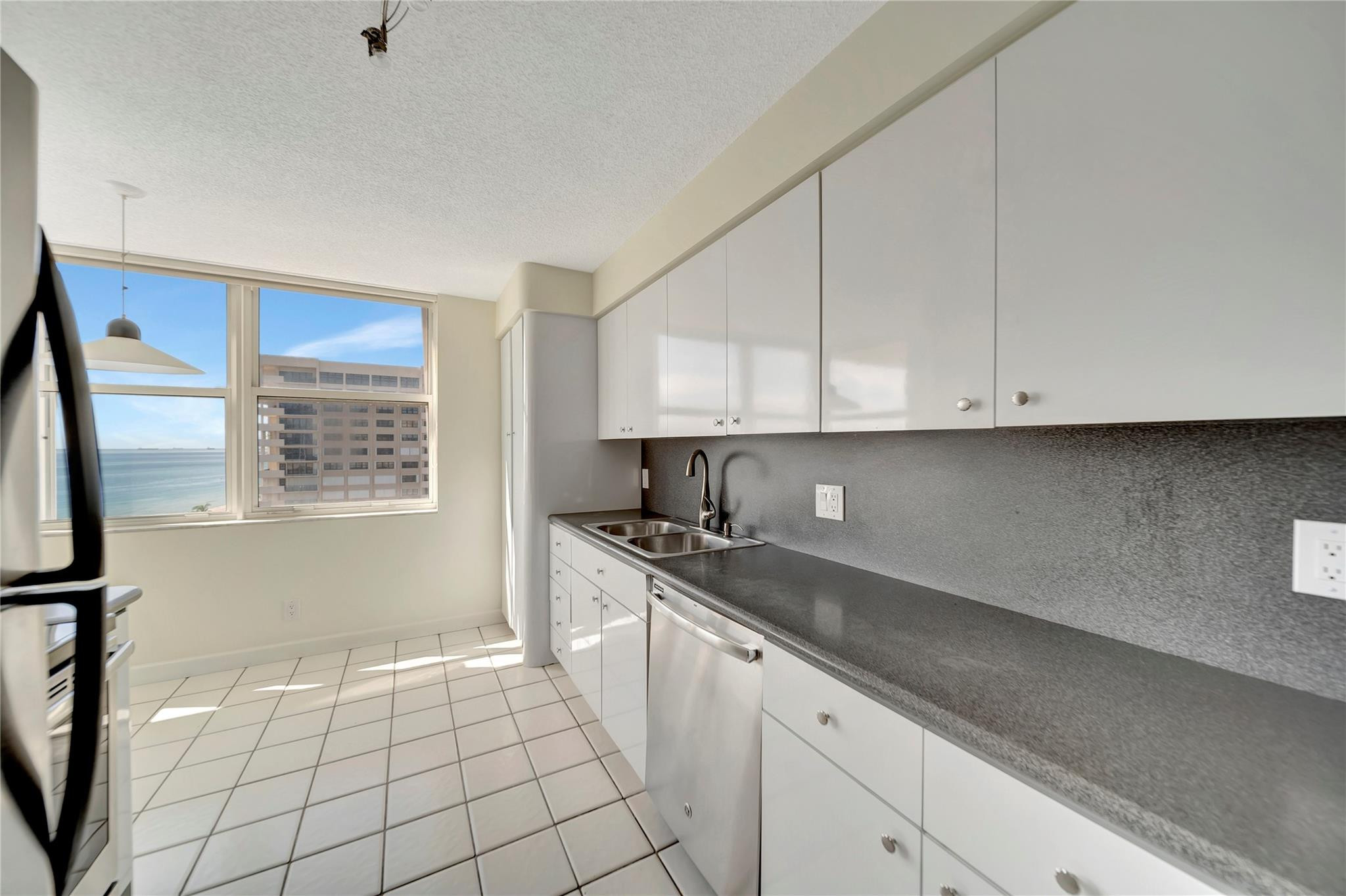 SEA RANCH LAKES NORTH CONDO - Residential Lease