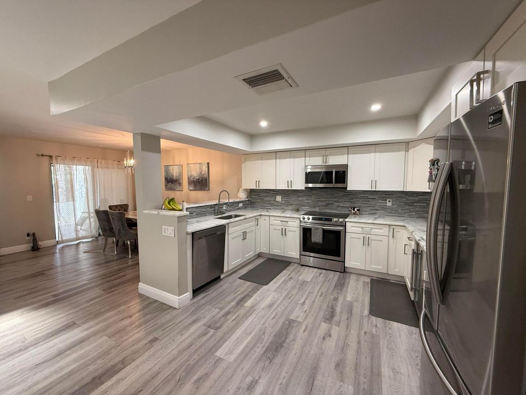 Photo of 22874 Ironwedge Drive, Boca Raton, FL 33433 (MLS # B26015742)