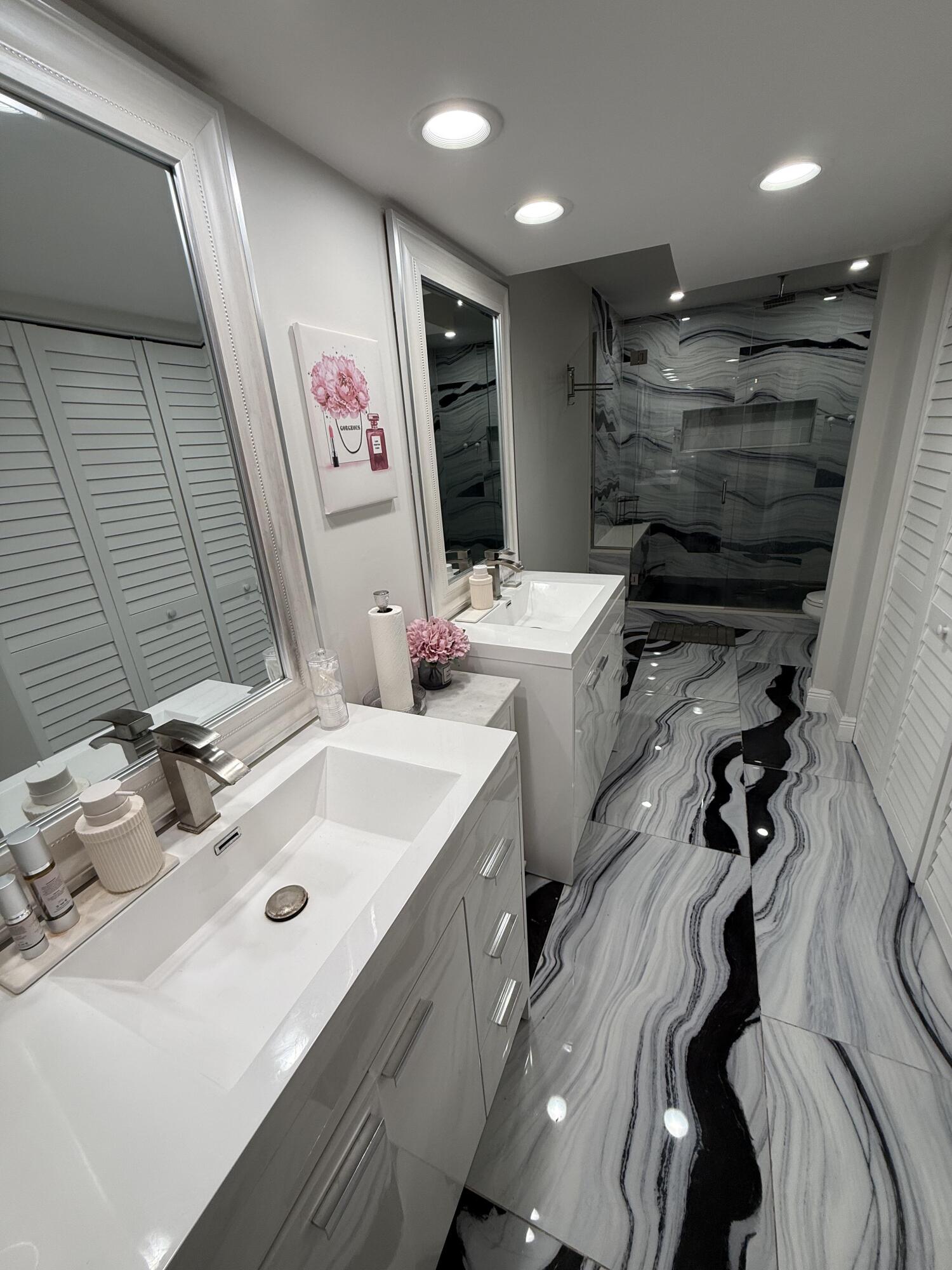 IRONWEDGE SEC II - Residential