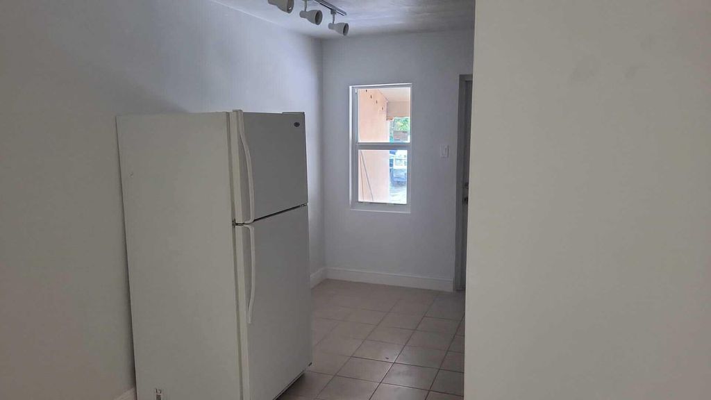 Photo of 3721 Almar Road #Apto 2, Lake Worth, FL 33461 (MLS # R11097613)