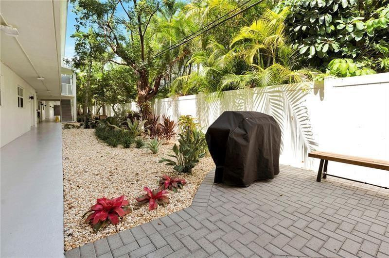 Whittier Towers Apts Asso - Residential Lease