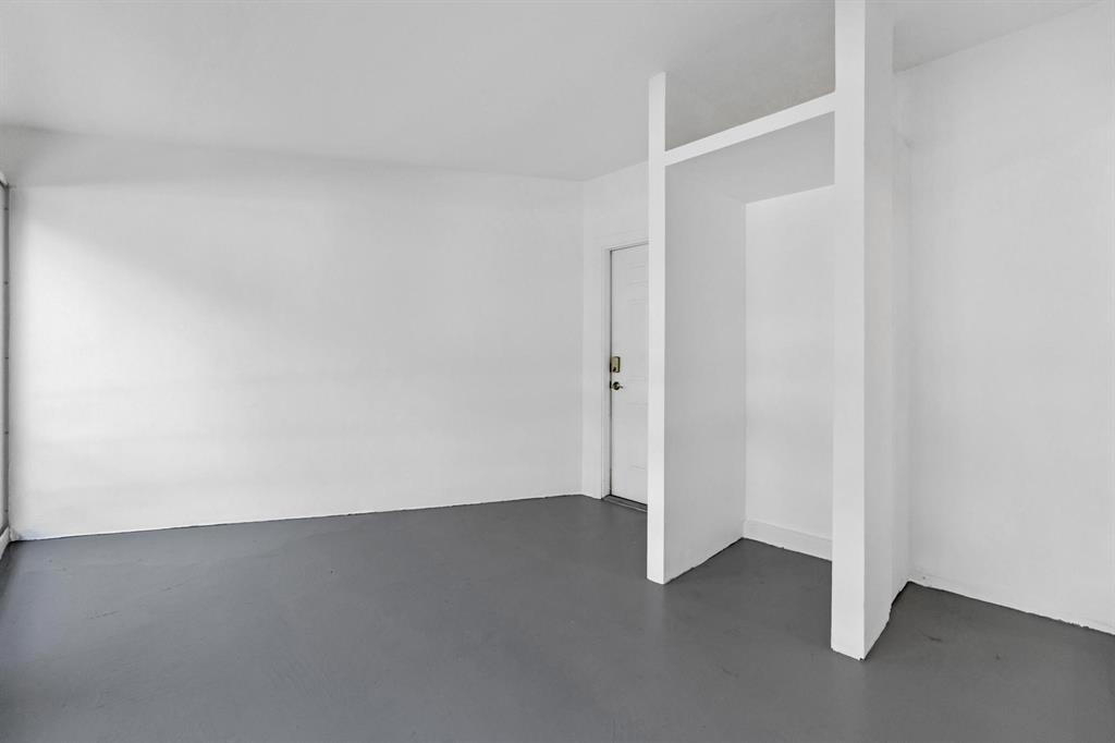 Whittier Towers Apts Asso - Residential Lease