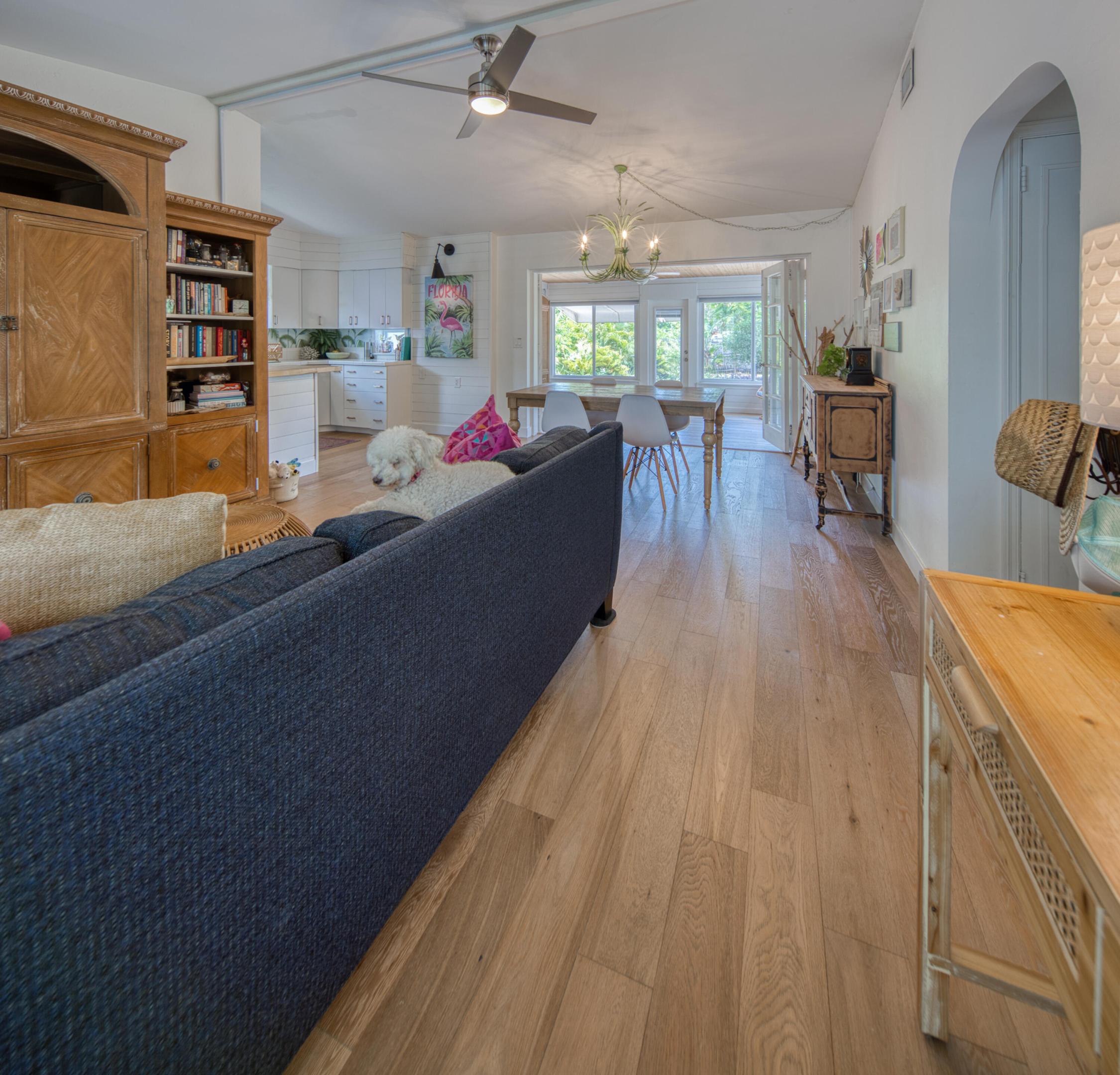 LAKE WORTH TOWN OF - Residential Lease