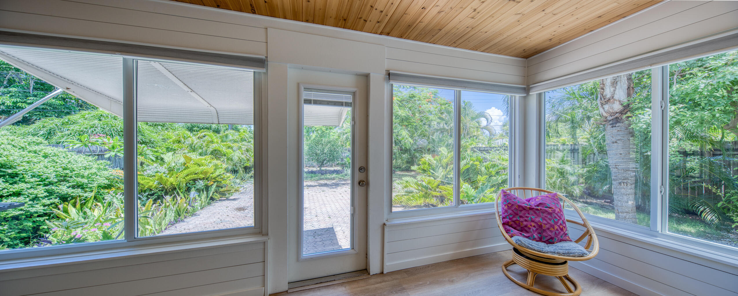 LAKE WORTH TOWN OF - Residential Lease