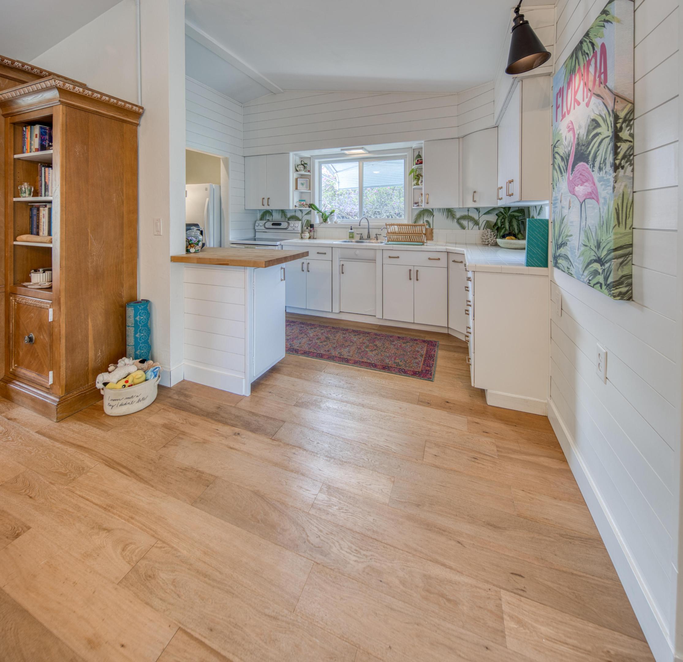 LAKE WORTH TOWN OF - Residential Lease