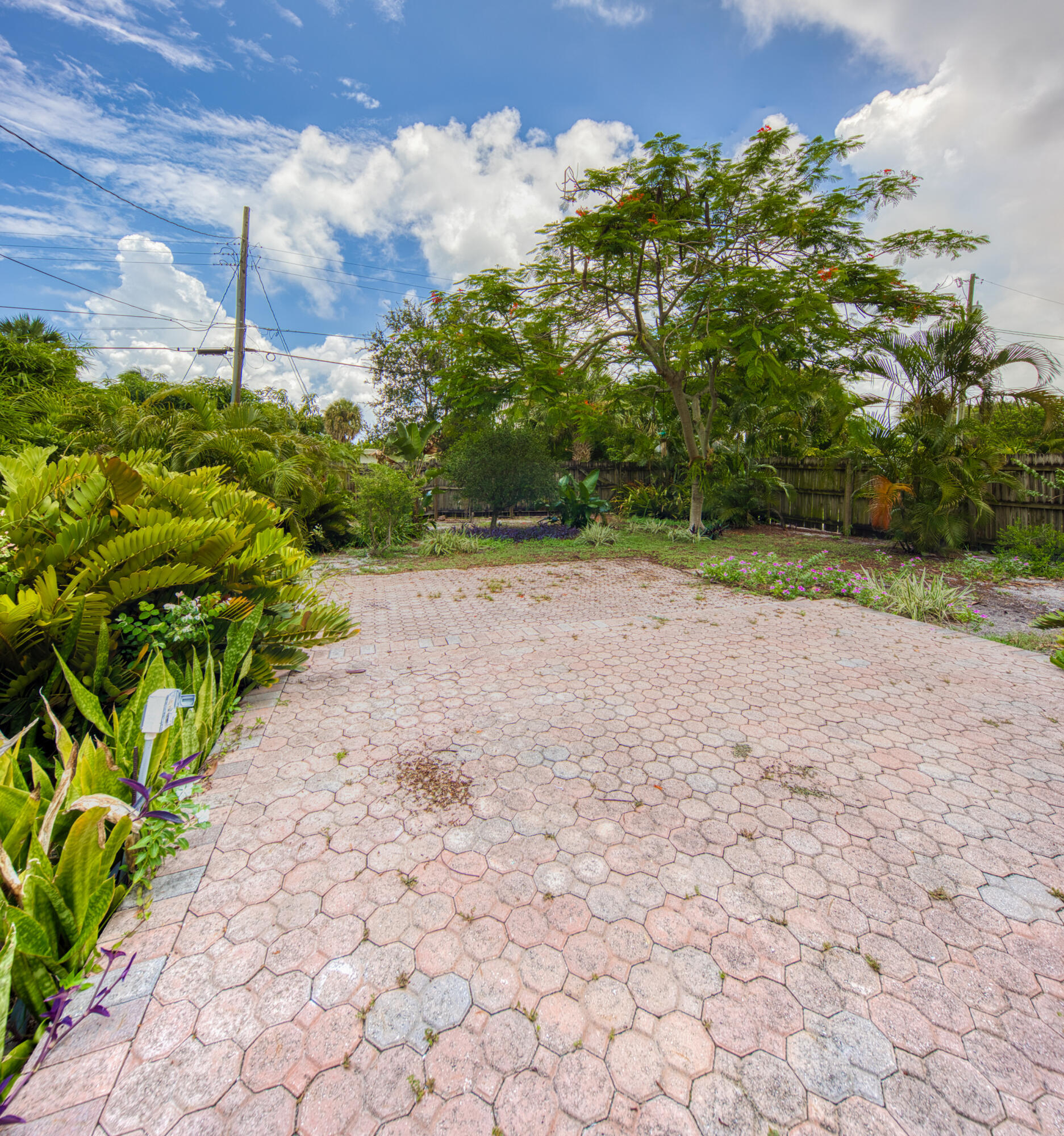 LAKE WORTH TOWN OF - Residential Lease