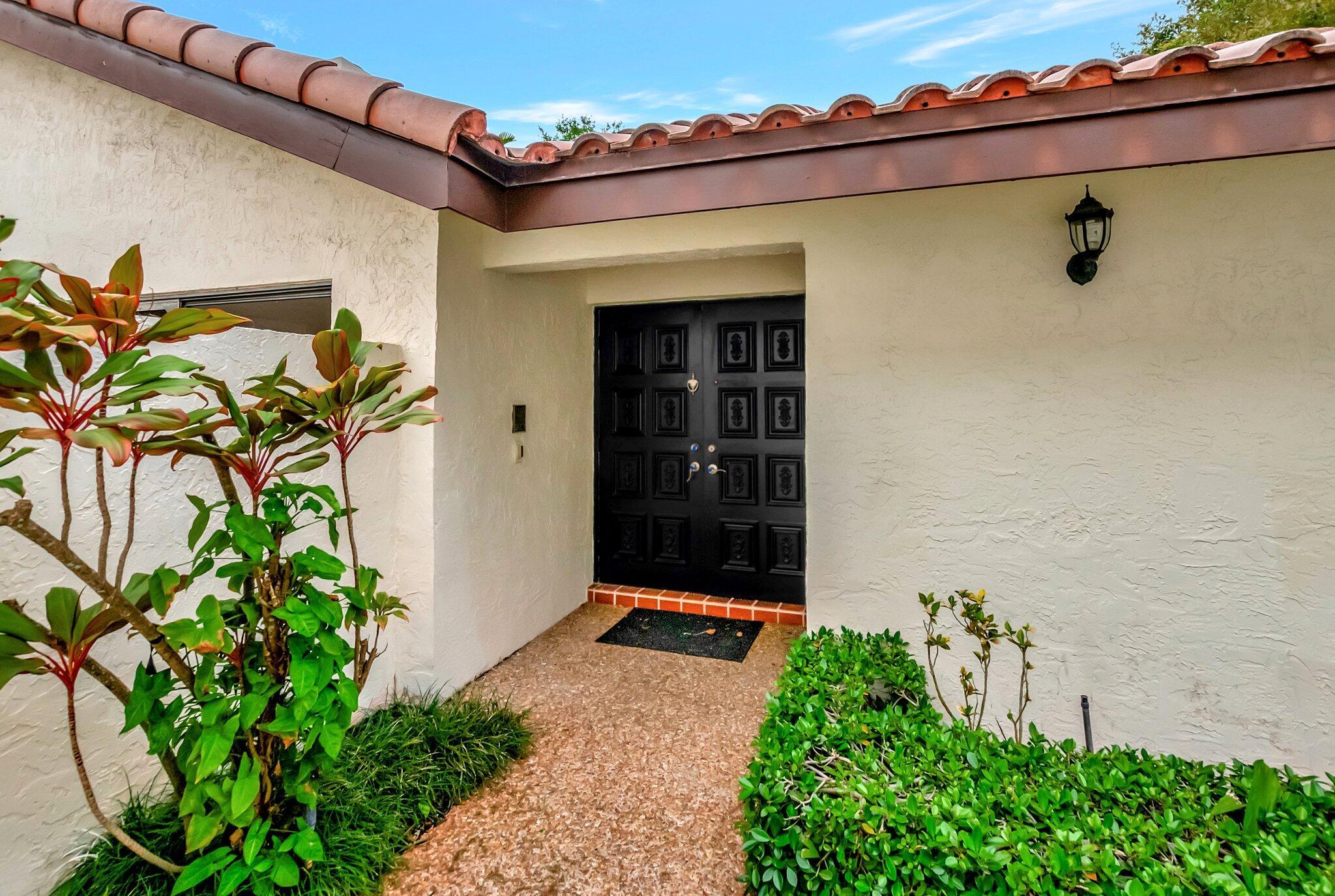 6740 Lago Vista Terrace