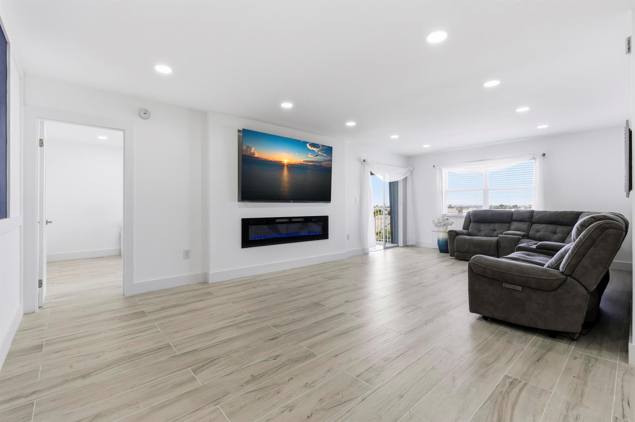 PALMSEA - Residential Lease