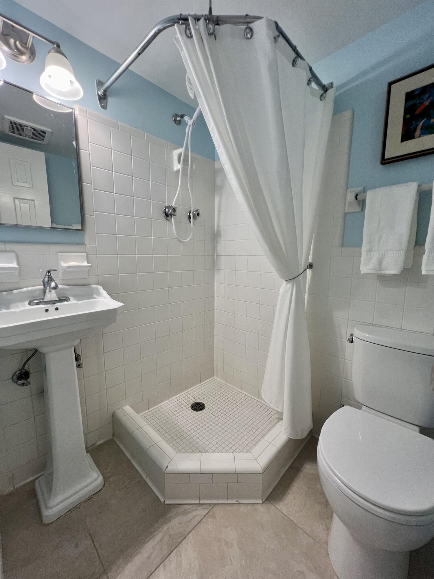 OCEAN TOWERS SOUTH CONDO - Residential Lease