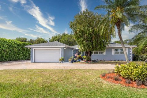 Single Family Residence in Stuart FL 723 Spruce Ridge Drive Dr.jpg