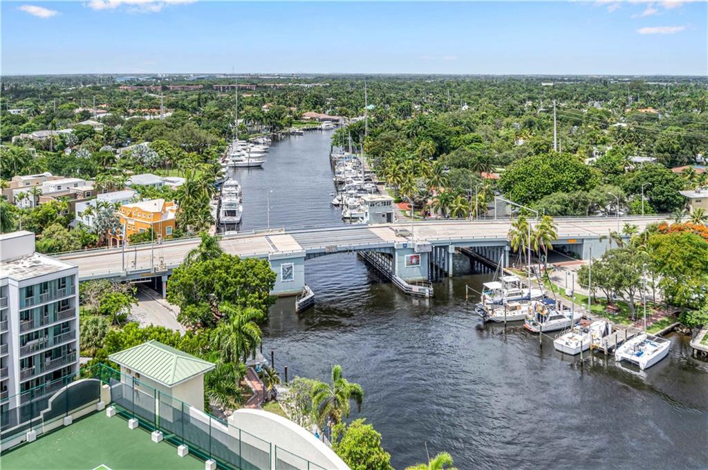 ESPLANADE ON THE RIVER - Residential