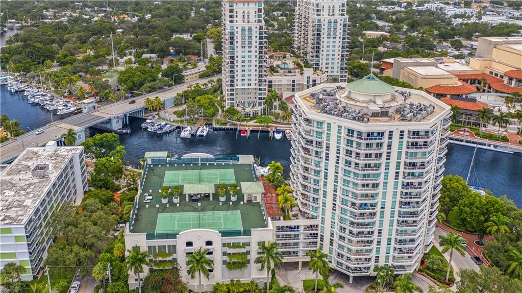ESPLANADE ON THE RIVER - Residential