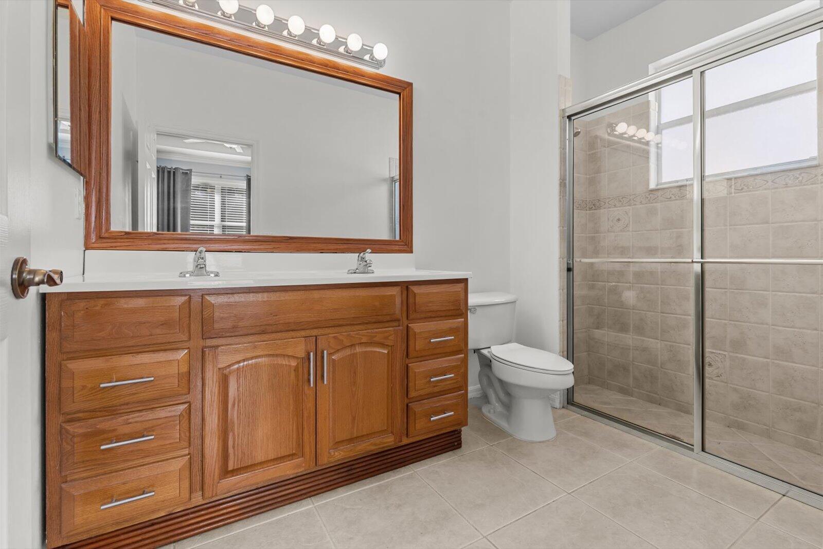 LAKEFOREST POINTE - Residential