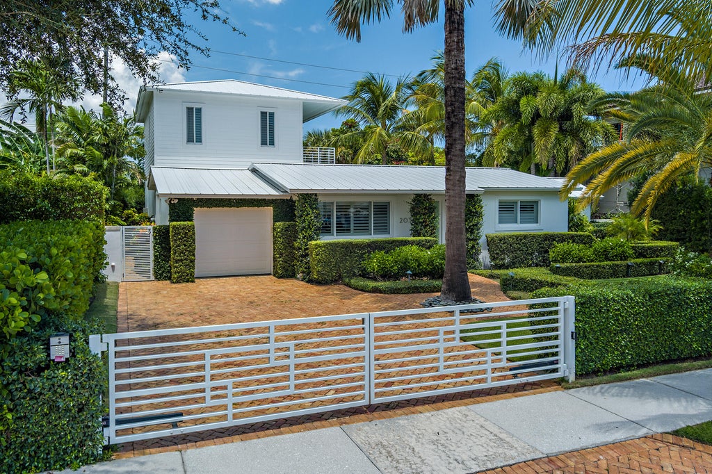 Photo of 203 Arlington Road, West Palm Beach, FL 33405 (MLS # B26071886)