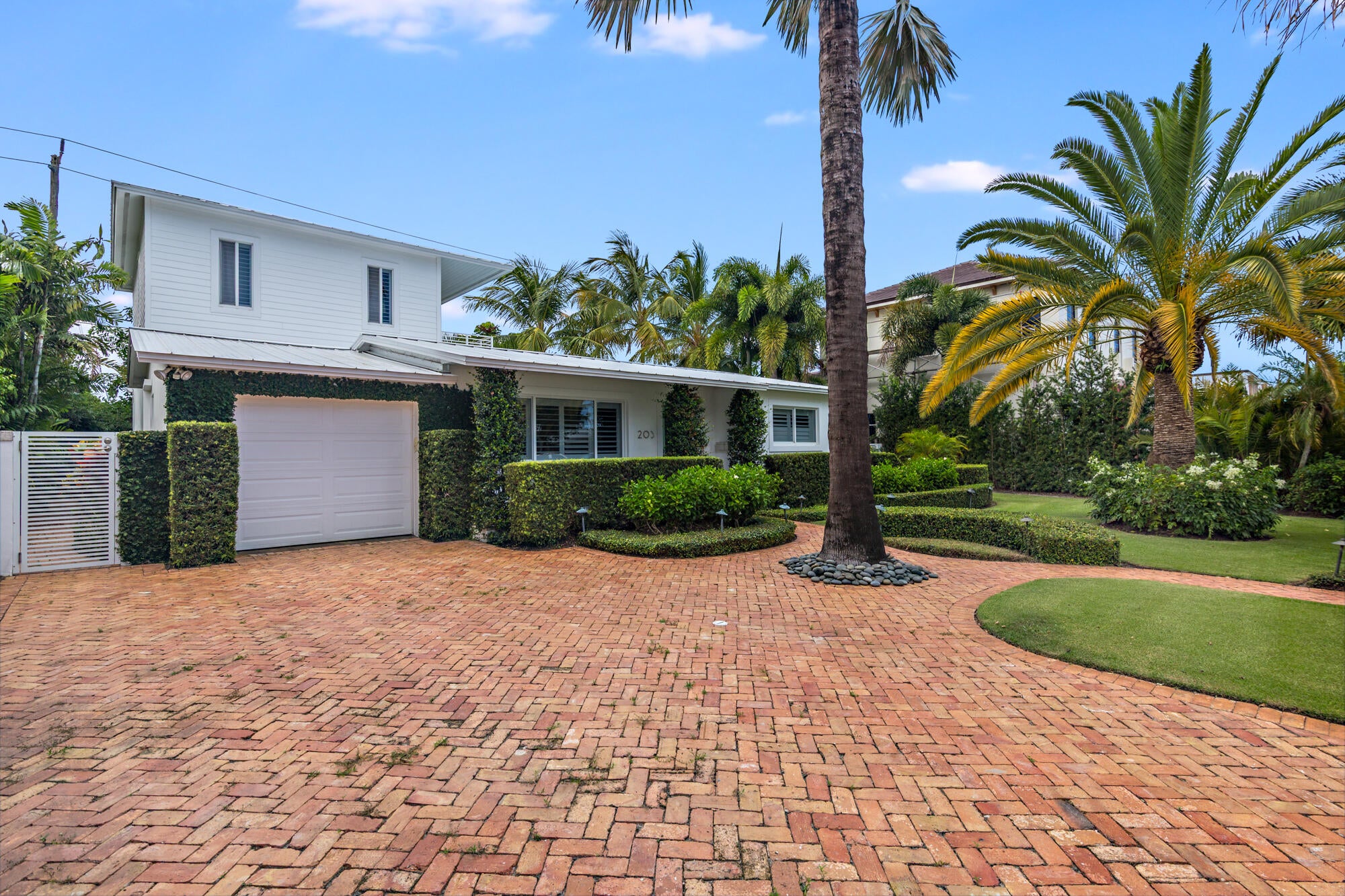 203 Arlington Road