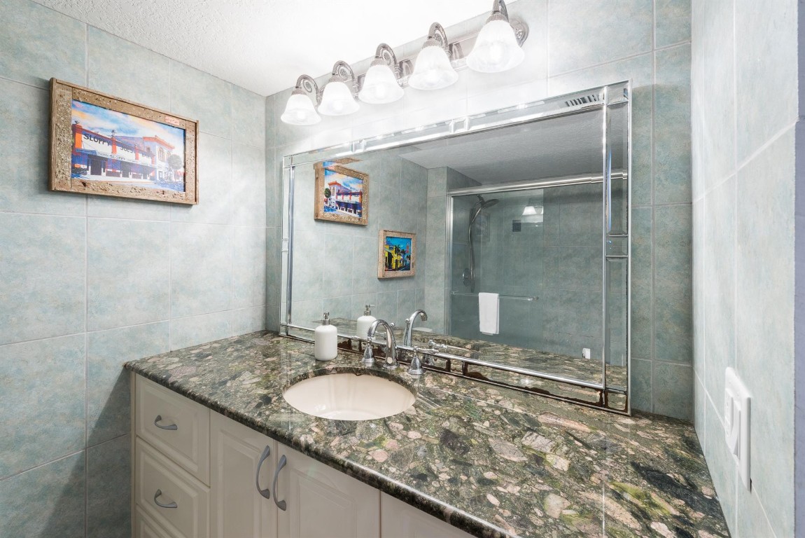 Pompano Beach Club North - Residential Lease