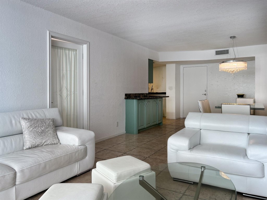 Pompano Beach Club North - Residential Lease